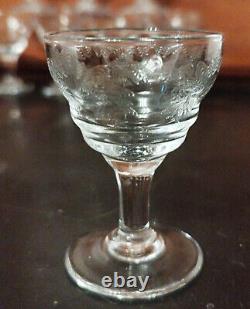 8 ancient liquor glasses/crystal engraving art nouveau/vintage