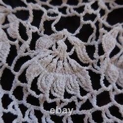 Hipperon Round Linen Hand Made Crochet Vintage Art Nouveau Lorraine France