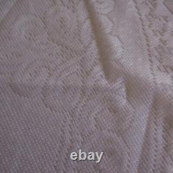 Round tablecloth vintage art nouveau polyester lace N3580