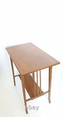 Side table XXth Arts And Craft in solid oak 1900 vintage Art Nouveau