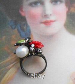 Splendid Vintage Art Nouveau Silver Ring with Pink Pearl and Shimmering Butterfly