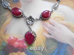 Sumptuous Vintage Art Nouveau Neglected Necklace in Silver with Ruby