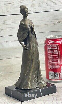 Vintage Style Art New French Victorian Bronze Lady Sculpture Parlor Statue