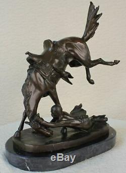 Bronze Vintage Métal Art Cowboy Ouest Ranch Statue Cheval Décor Signé Figurine