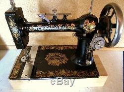 Machine coudre SCUDAN New National Paris sewing machine vintage 1890 Art Nouveau