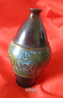 Rare et vintage, vase en bronze vers 1925 de chez Primavera de 22 cm de hauteur
