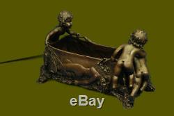 Style Art Nouveau Vintage Figuratif & Enfants Bronze Jardinière Sculpture Deco