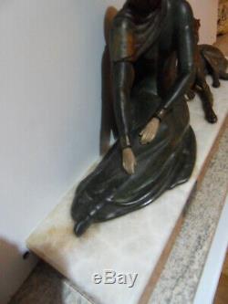 Vintage Statue art nouveau Chryselephantine Elegante au levrier barzoi by LEDUCQ