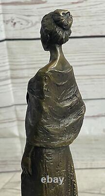 Vintage Style Art Nouveau Français Victorien Bronze Femme Sculpture Salon Statue