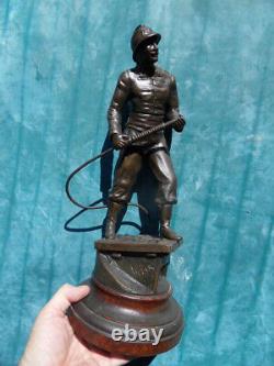 Vintage fireman Statue pompier soldat du Feu by H Weisse plaque datée de 1929